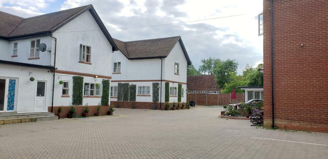 Stansted Airport Lodge Takeley المظهر الخارجي الصورة
